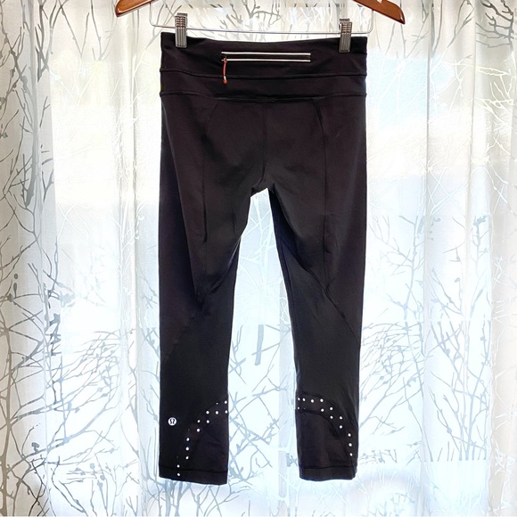 Lululemon black inspire crop block it pocket silver polka dot reflective legging - Picture 2 of 12